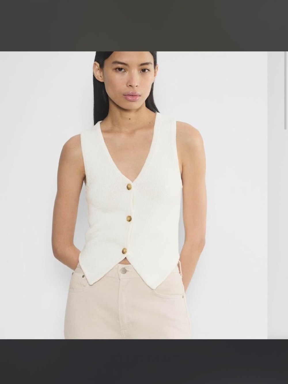 Aritzia crème knitted vest